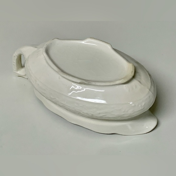 1920s Vintage Embossed White Mount Clemens VOGUE Gravy Boat - Picture 6 of 16